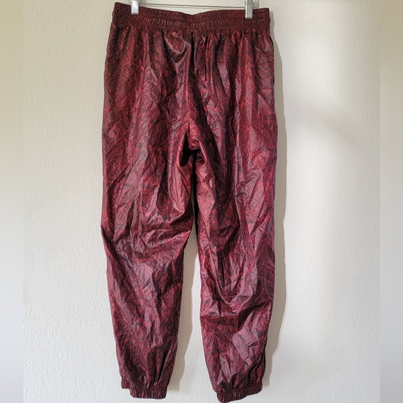 NIKE Python Print Jogger Pants In Burgundy M. - Picture 4 of 9